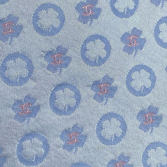 Chanel CC Logo Four Leaf Clover 100% Silk Tie - Picture 6 of 13